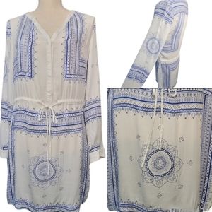 The Jetset Diaries Dress White & Blue with a cinch waist size Small
